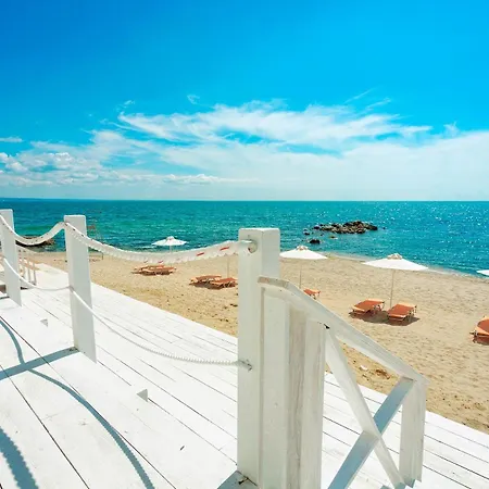 Seaside Nest