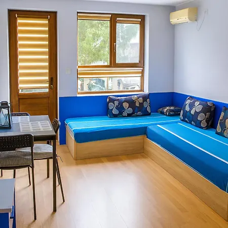 Апартаменты Seaside Nest *