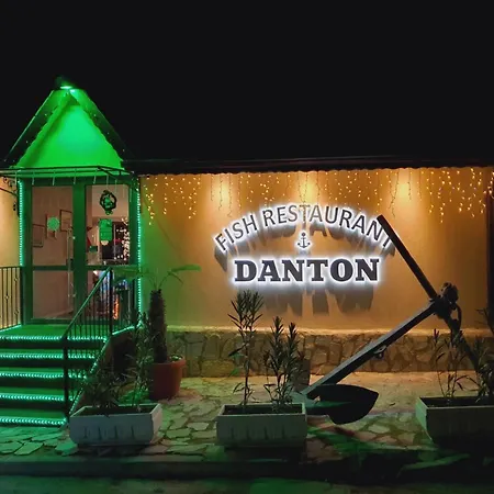 Seaside Nest 公寓 *