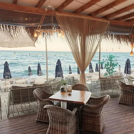 Апартаменты Seaside Nest *