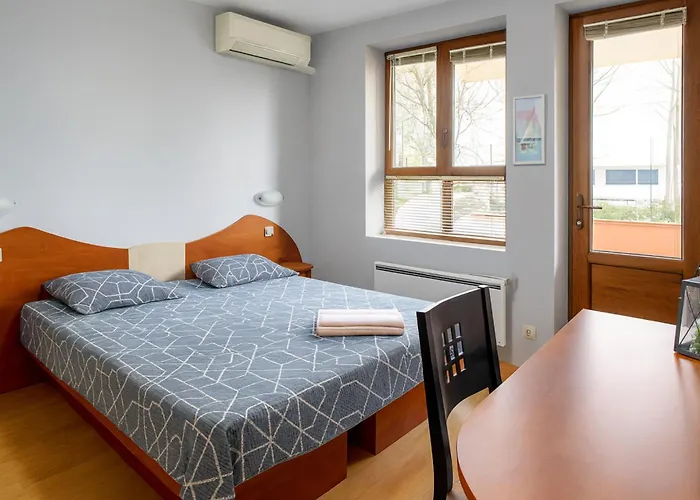 Seaside Nest * 瓦爾納